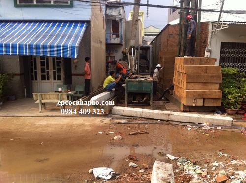 Ép cọc bê tông tại đường Tạ Quang Bửu quận 8