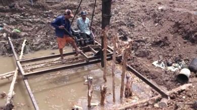 cách đóng cừ tràm